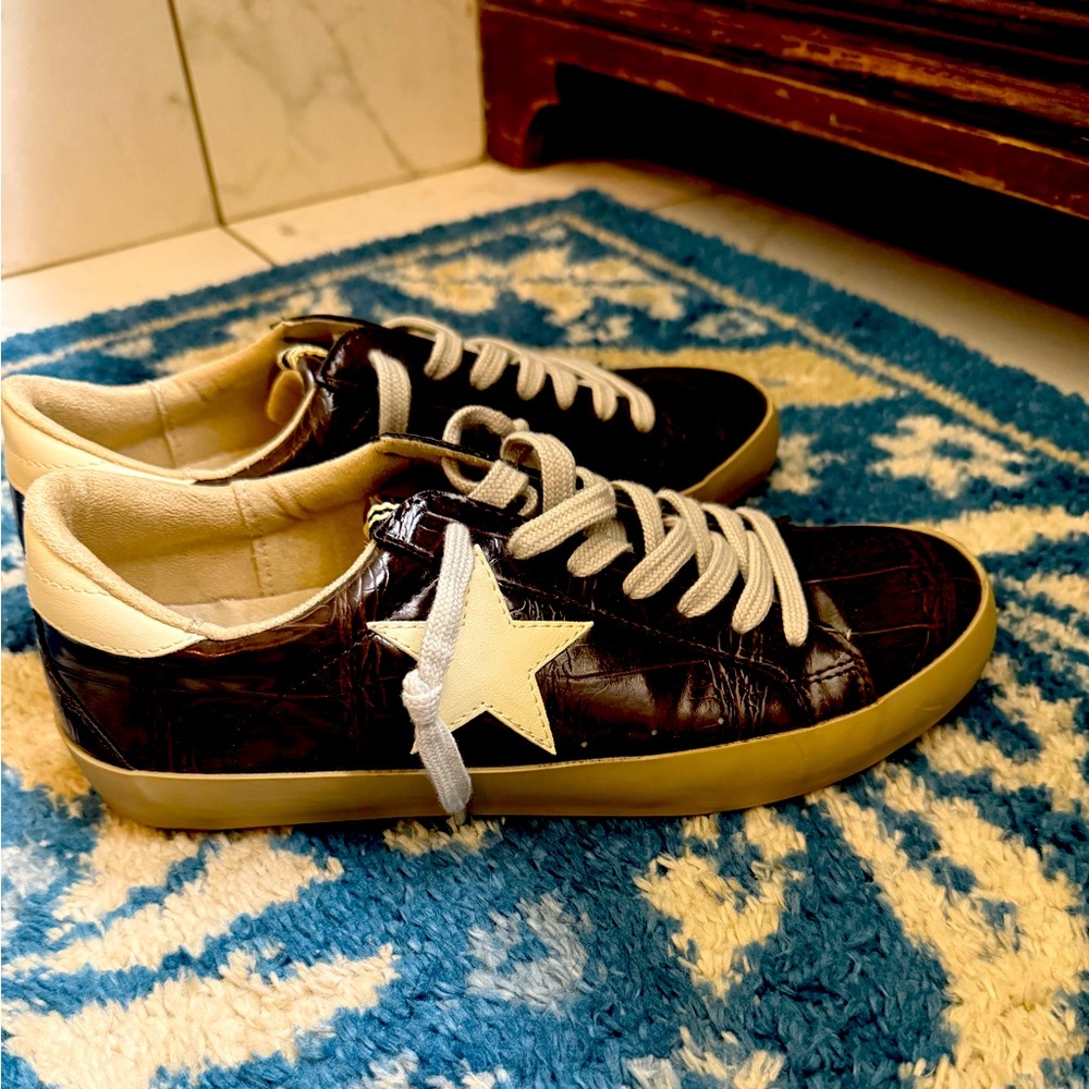 ShuShop Dark Brown Leather Low-Top Sneakers